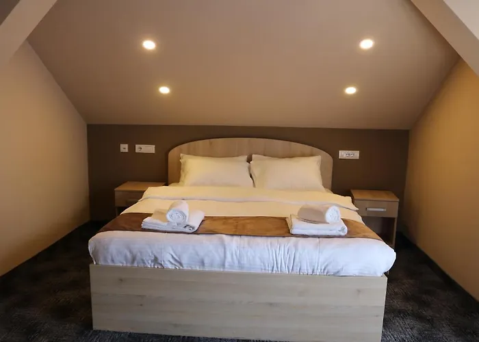 Skadarlija Πανσιόν 3*