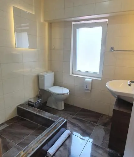 Πανσιόν Skadarlija 3*